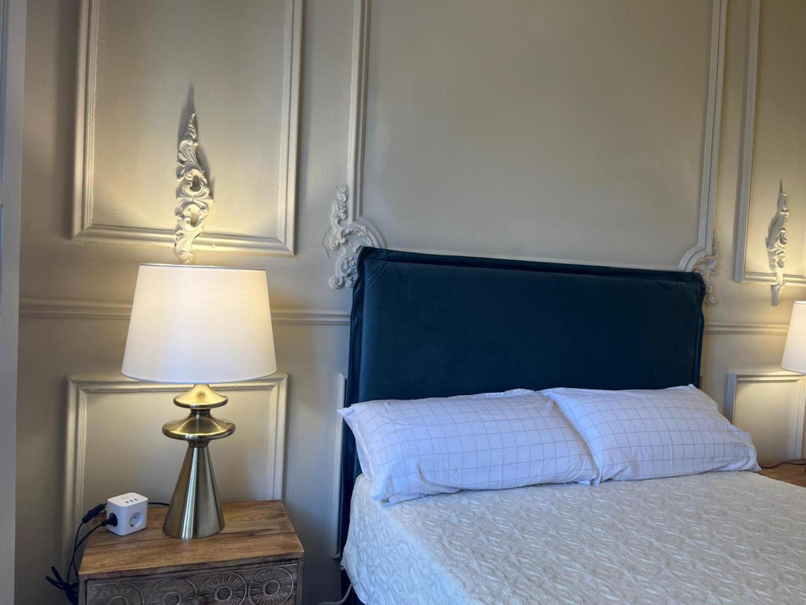 Loles De Cisneros Catedral Apartment Malaga