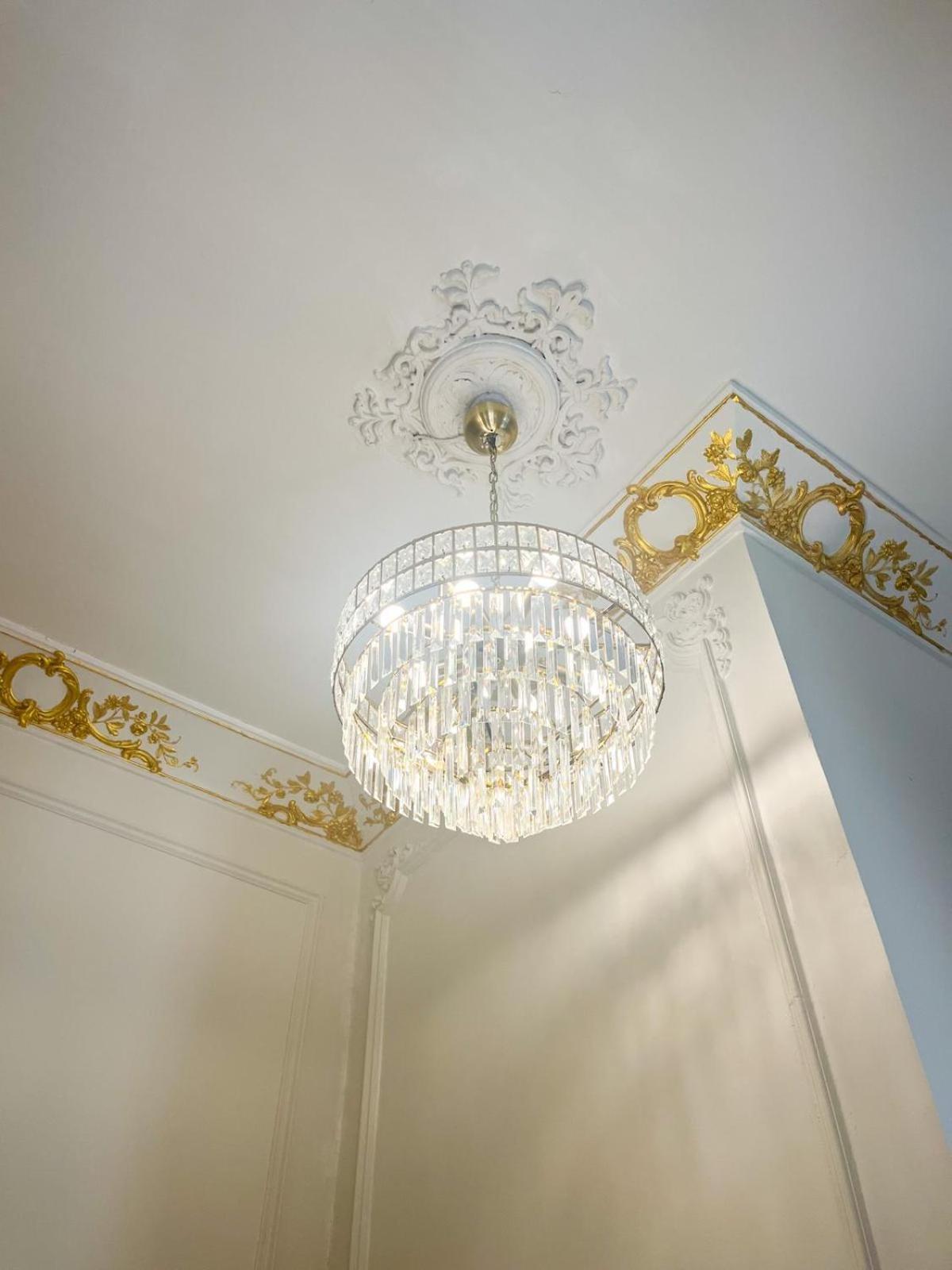 Loles De Cisneros Catedral Apartment