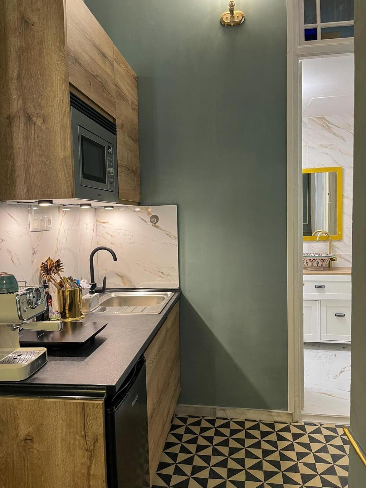 Loles De Cisneros Catedral Apartment