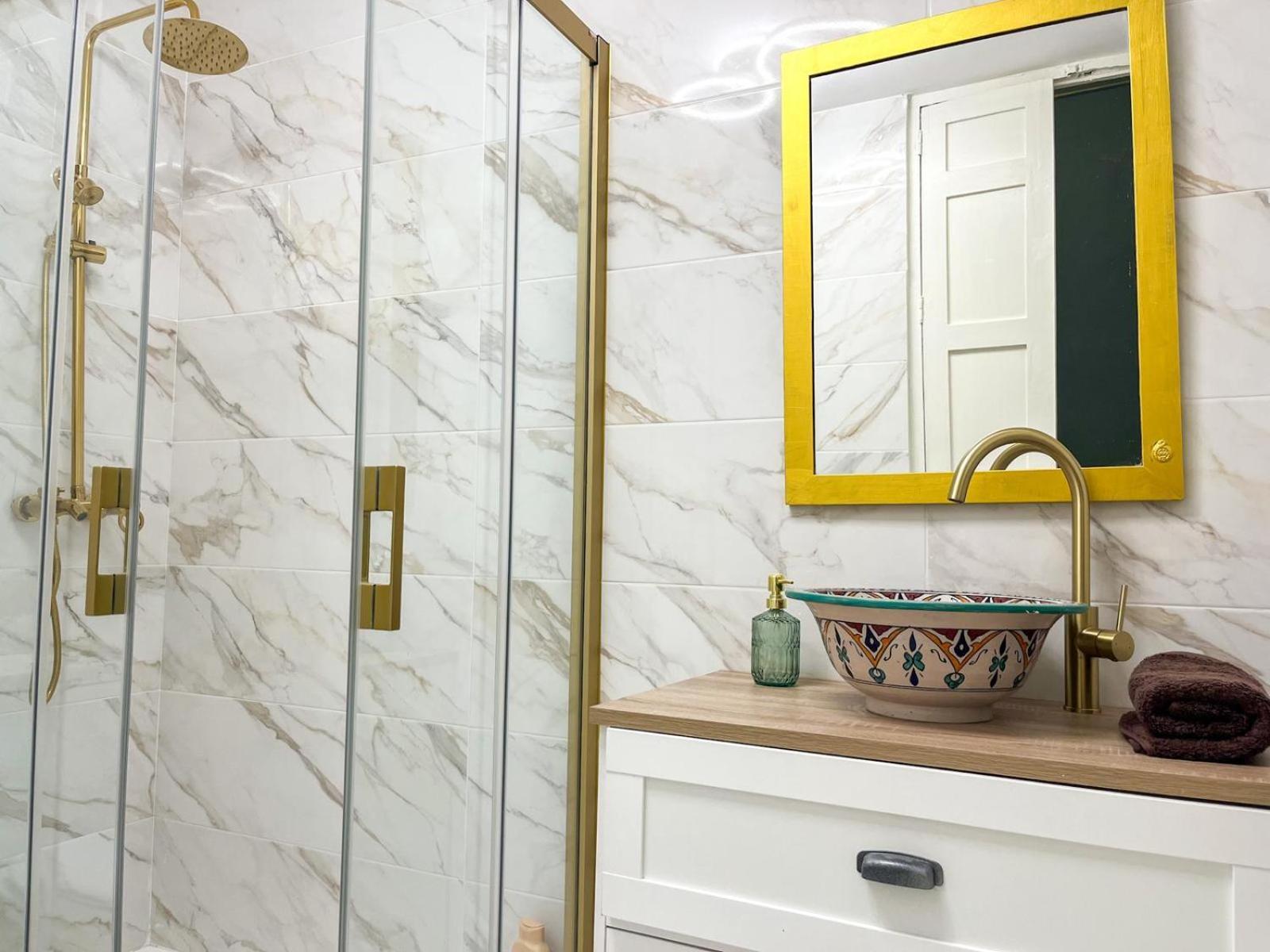 Loles De Cisneros Catedral Apartment Malaga