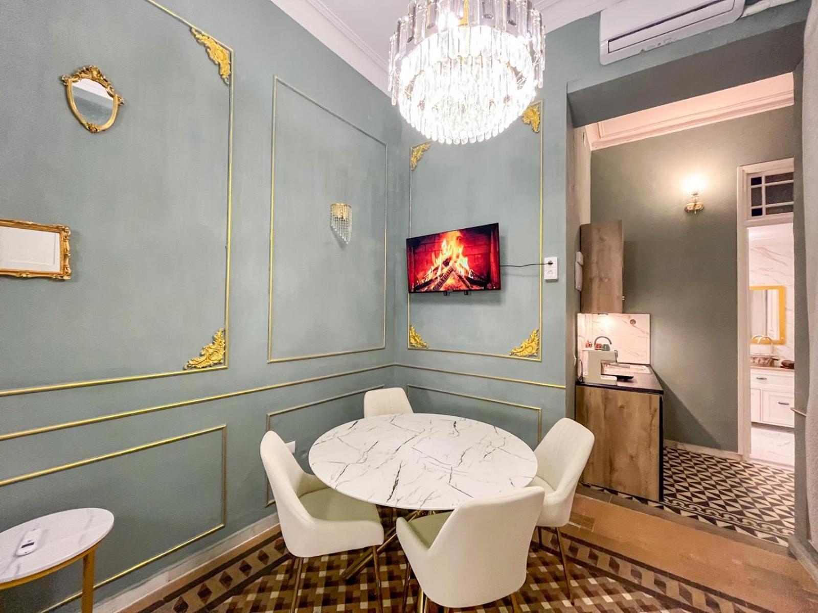 Loles De Cisneros Catedral Apartment *