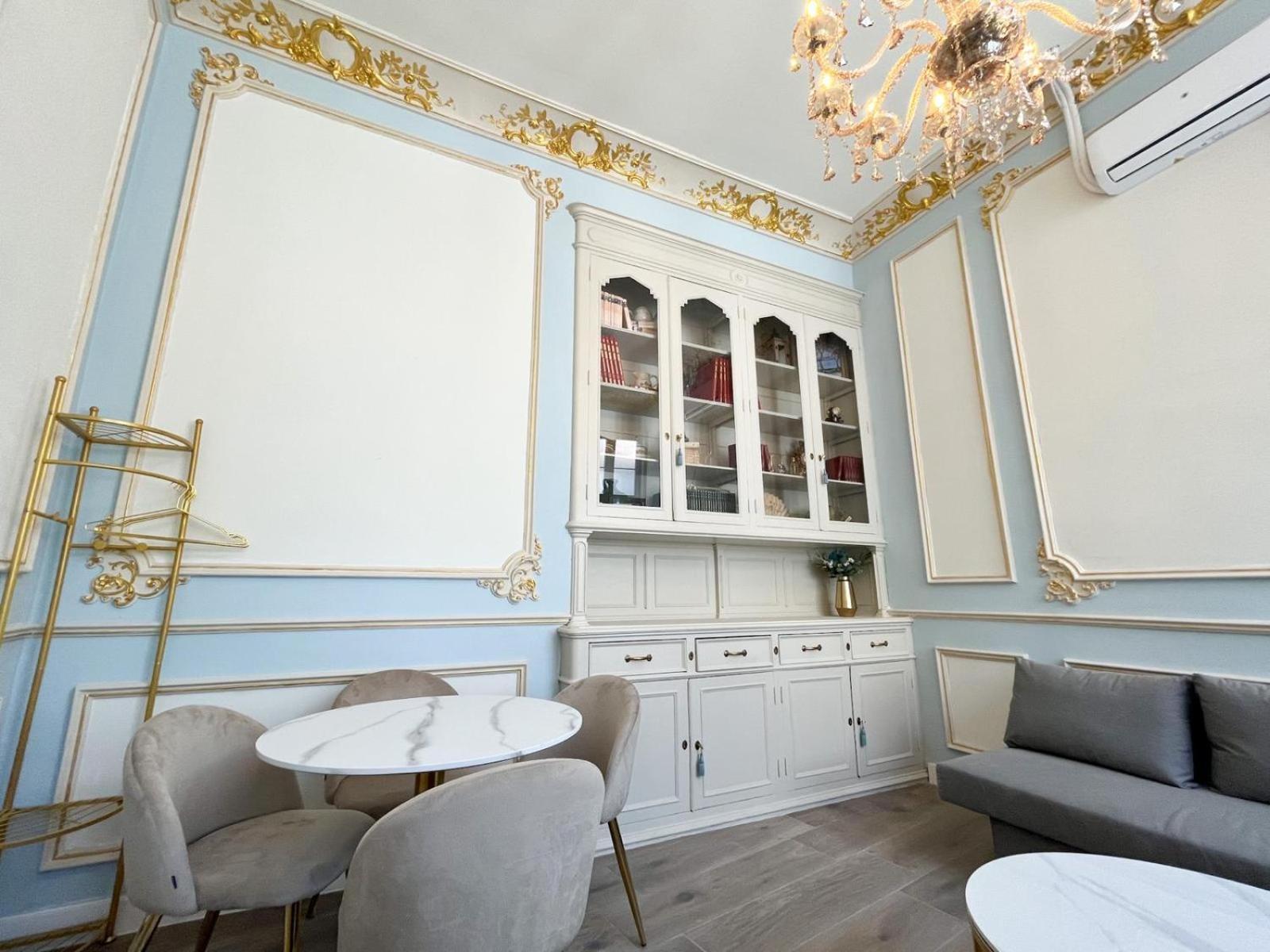 Loles De Cisneros Catedral Apartament Malaga